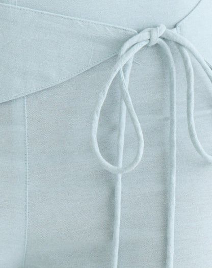 Cursa Trouser in Linen Steel Blue with Belt
