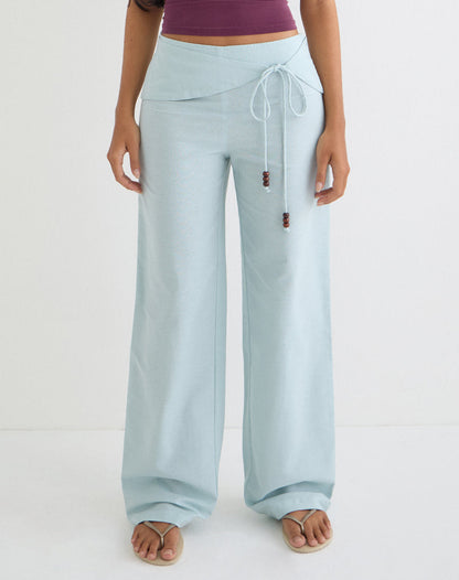 Cursa Trouser in Linen Steel Blue with Belt
