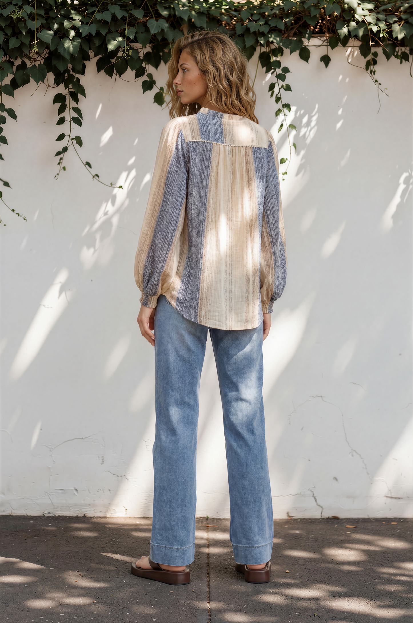 Cindy Wide Leg Jeans in Stone Wash Denim