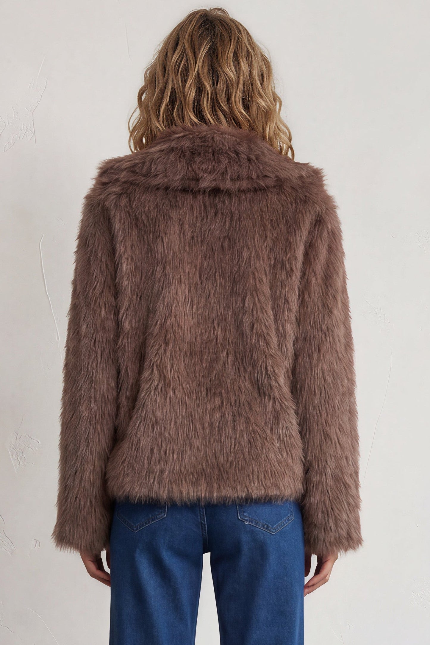 Letoile Coat - Notched Collar Faux Fur Jacket with Pockets in Mocha