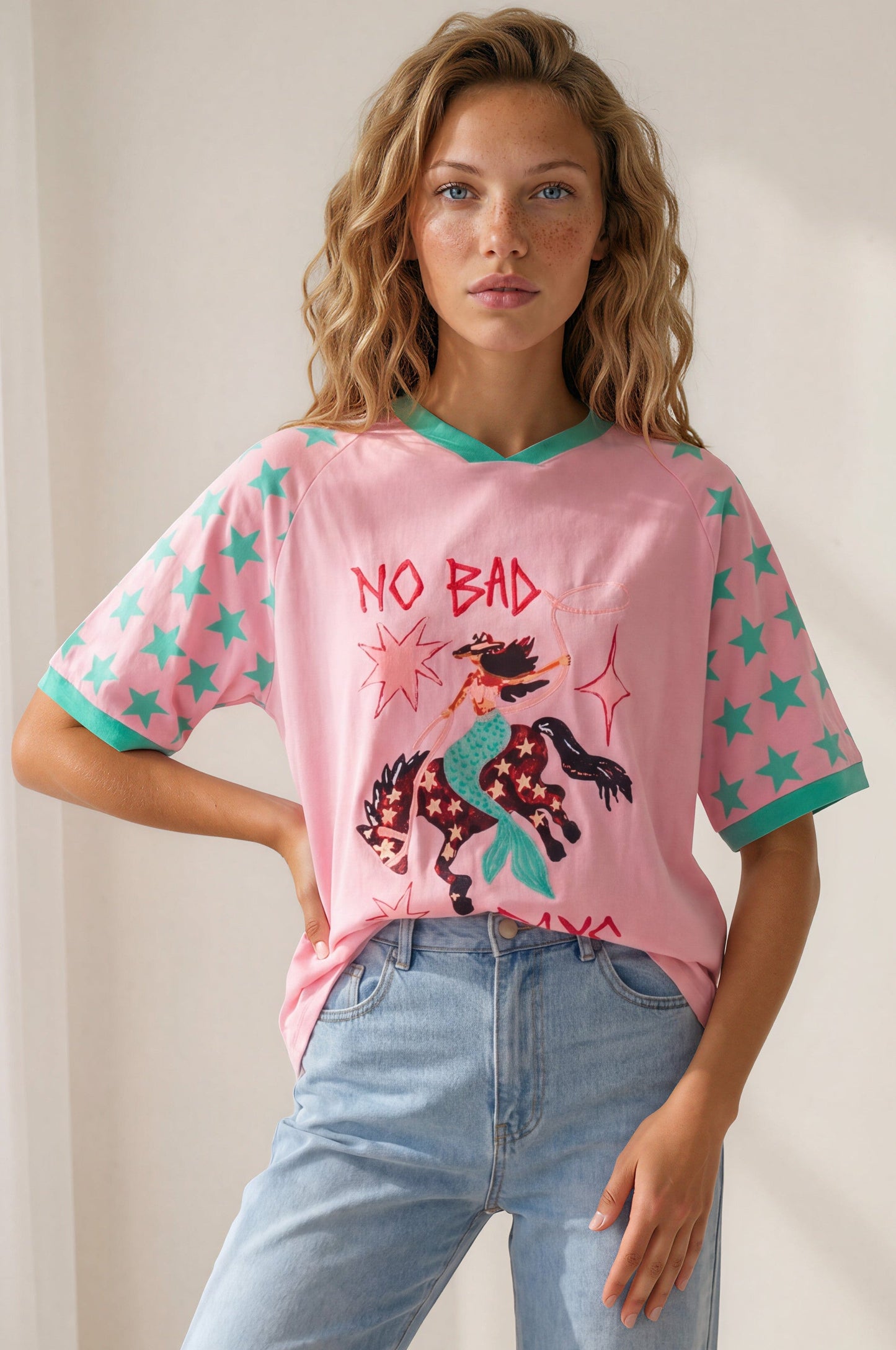 No Bad Days Tee - Graphic Print Short Sleeve T-Shirt in Pink