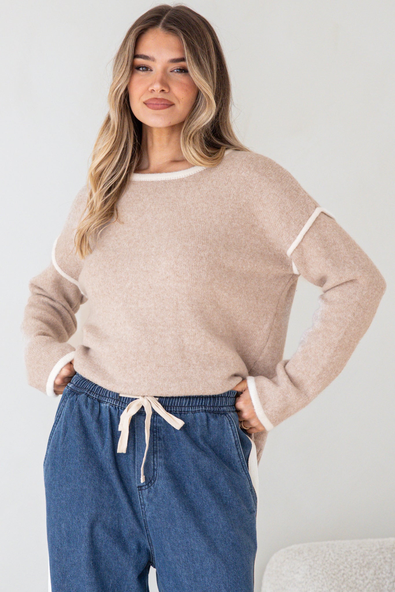 Dean Jumper - Crew Neck Contrast Trim Step Hem Knit in Latte