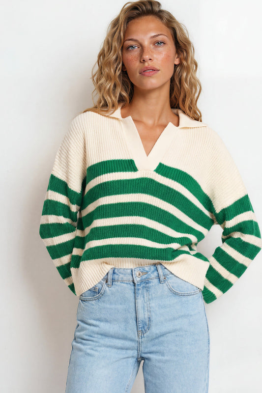 Dixon Jumper - Wing Collar Striped V Neck Jumper in Cream/Green