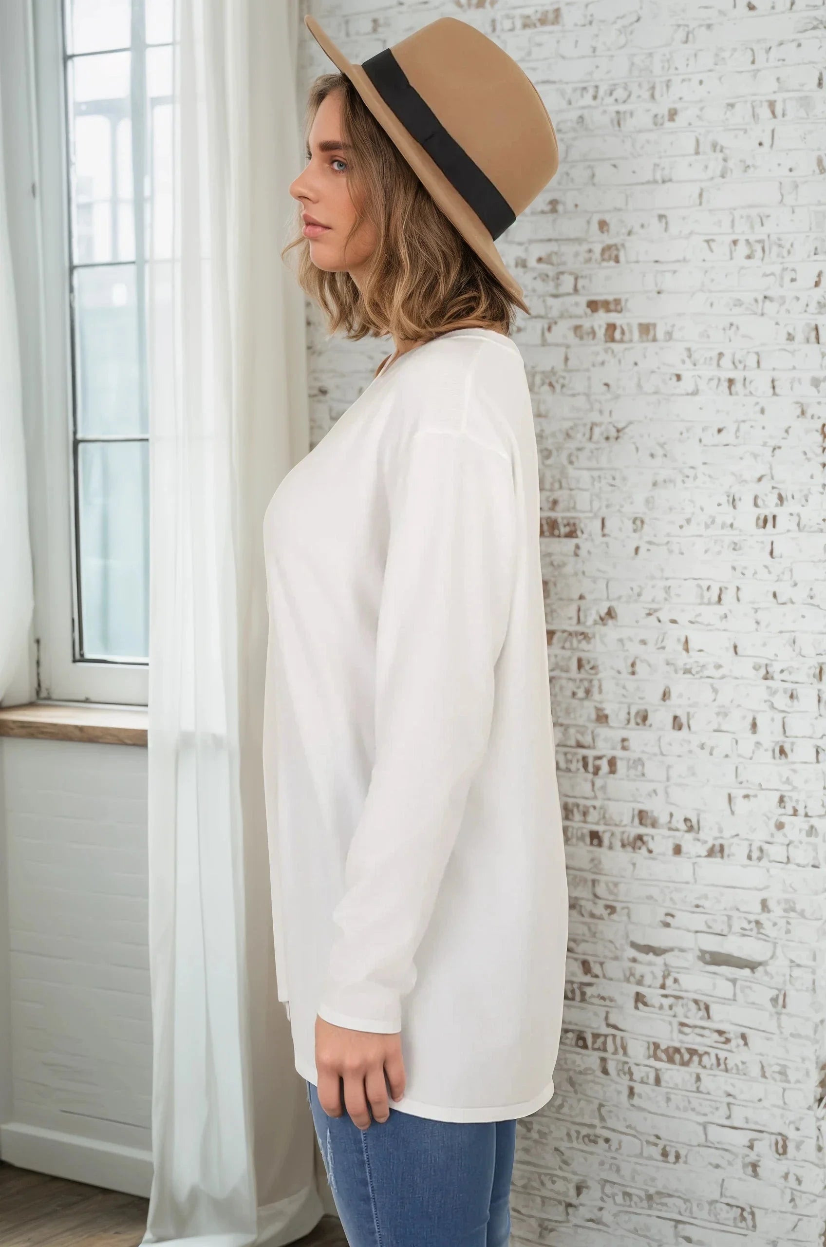 Mayanna Jumper - Light Weight V Neck Knit with Side Splits in Cream