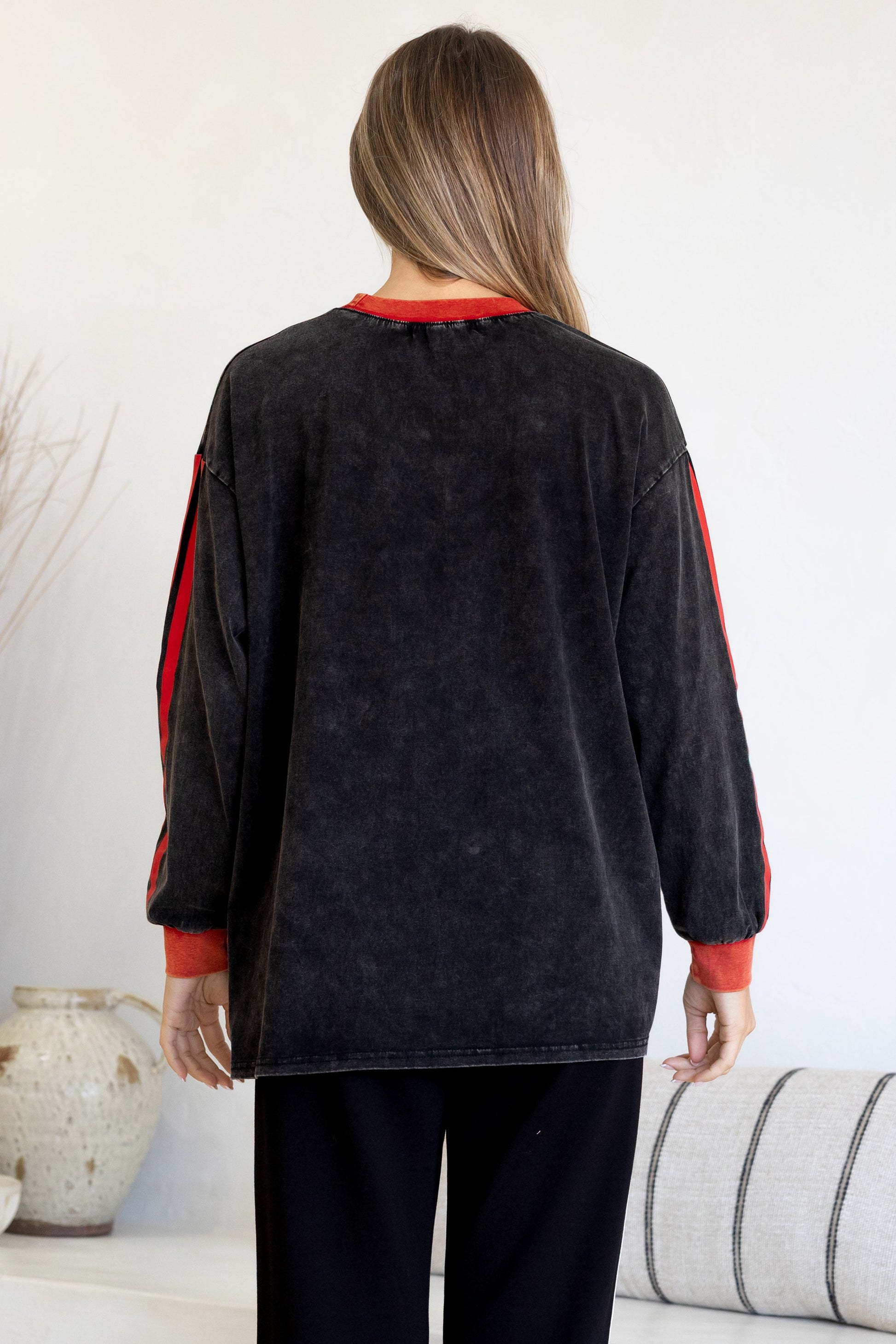 Long Live Cowgirls Long Sleeve Tee - Crew Neck Contrast Stripe Graphic T-Shirt in Black