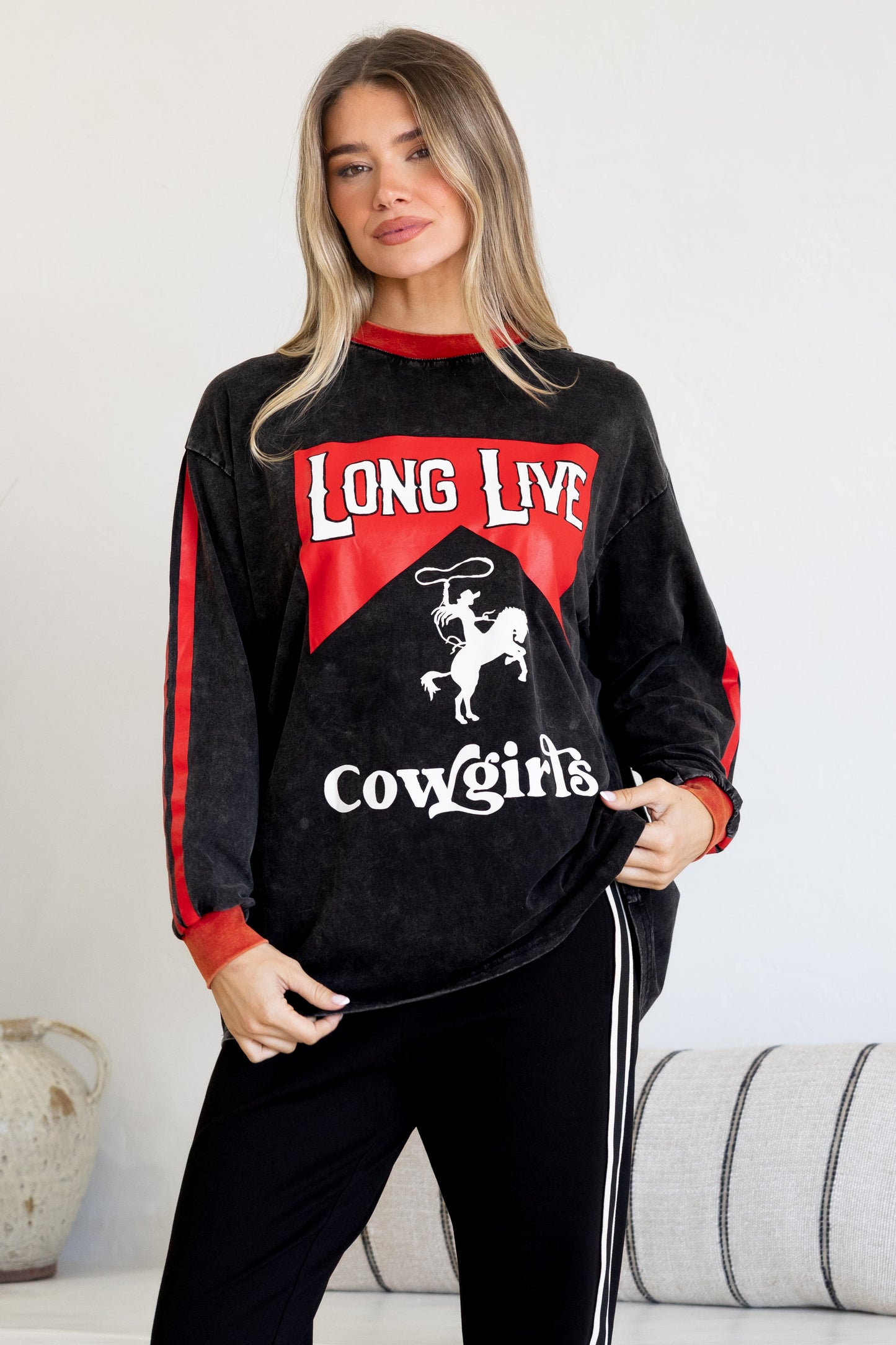Long Live Cowgirls Long Sleeve Tee - Crew Neck Contrast Stripe Graphic T-Shirt in Black