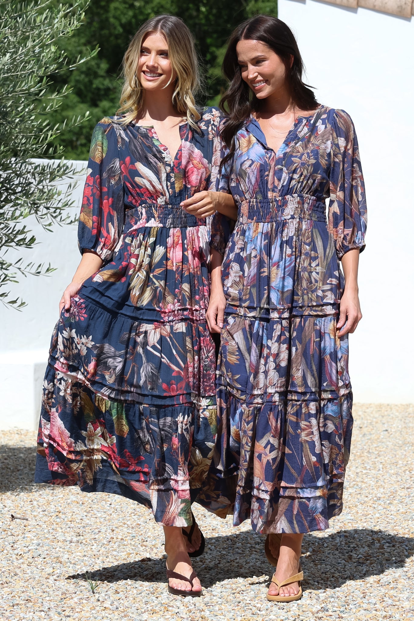 Mondelo Maxi Dress - Pleated Detailed A-Line Dress with 3/4 Balloon Sleeves in Belle Print Navy