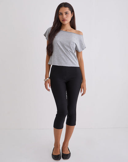 Asla Cropped Capri Trouser in Stretch Tailoring Black