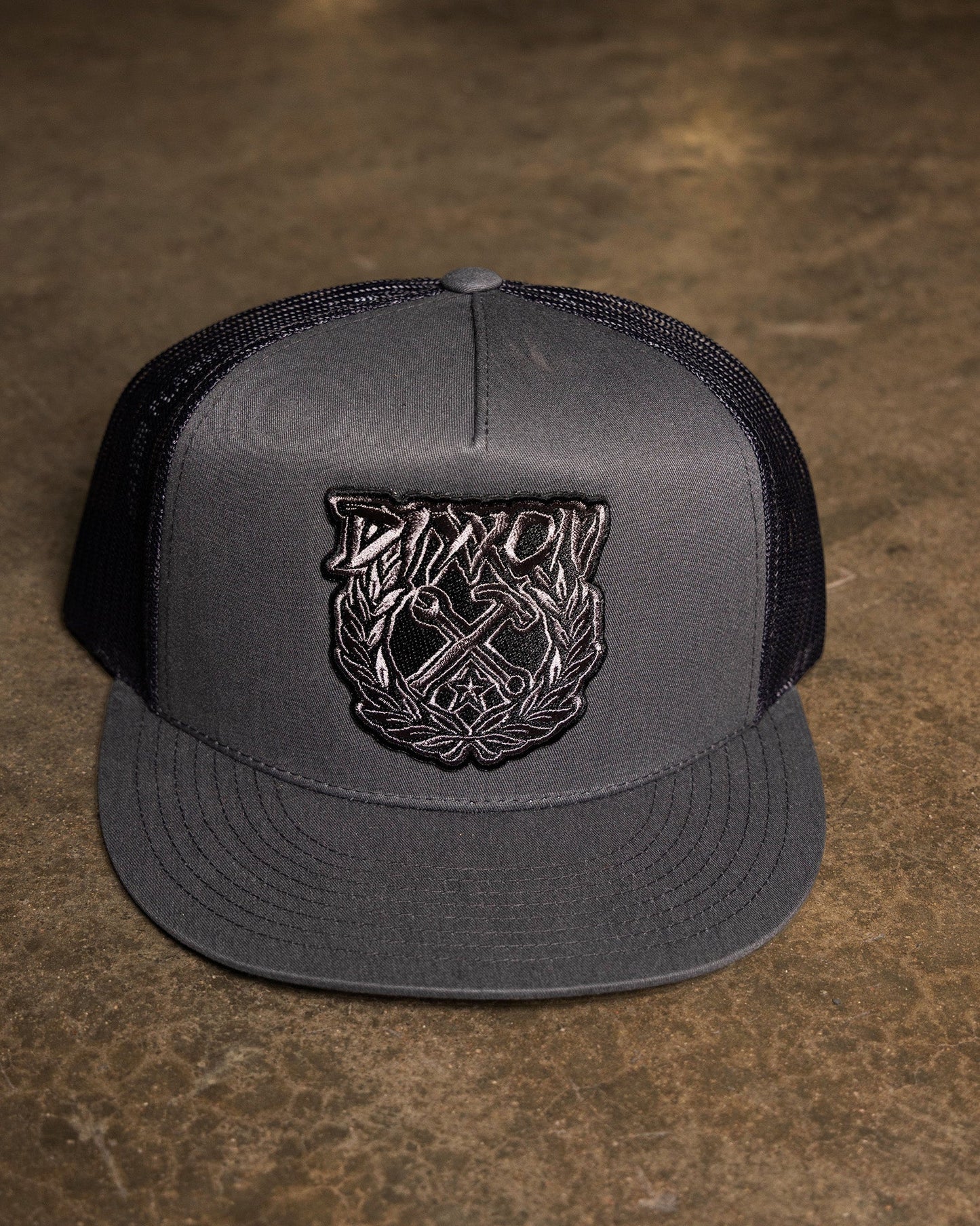 Party Crest Flat Bill Trucker Snapback - Black & Gray