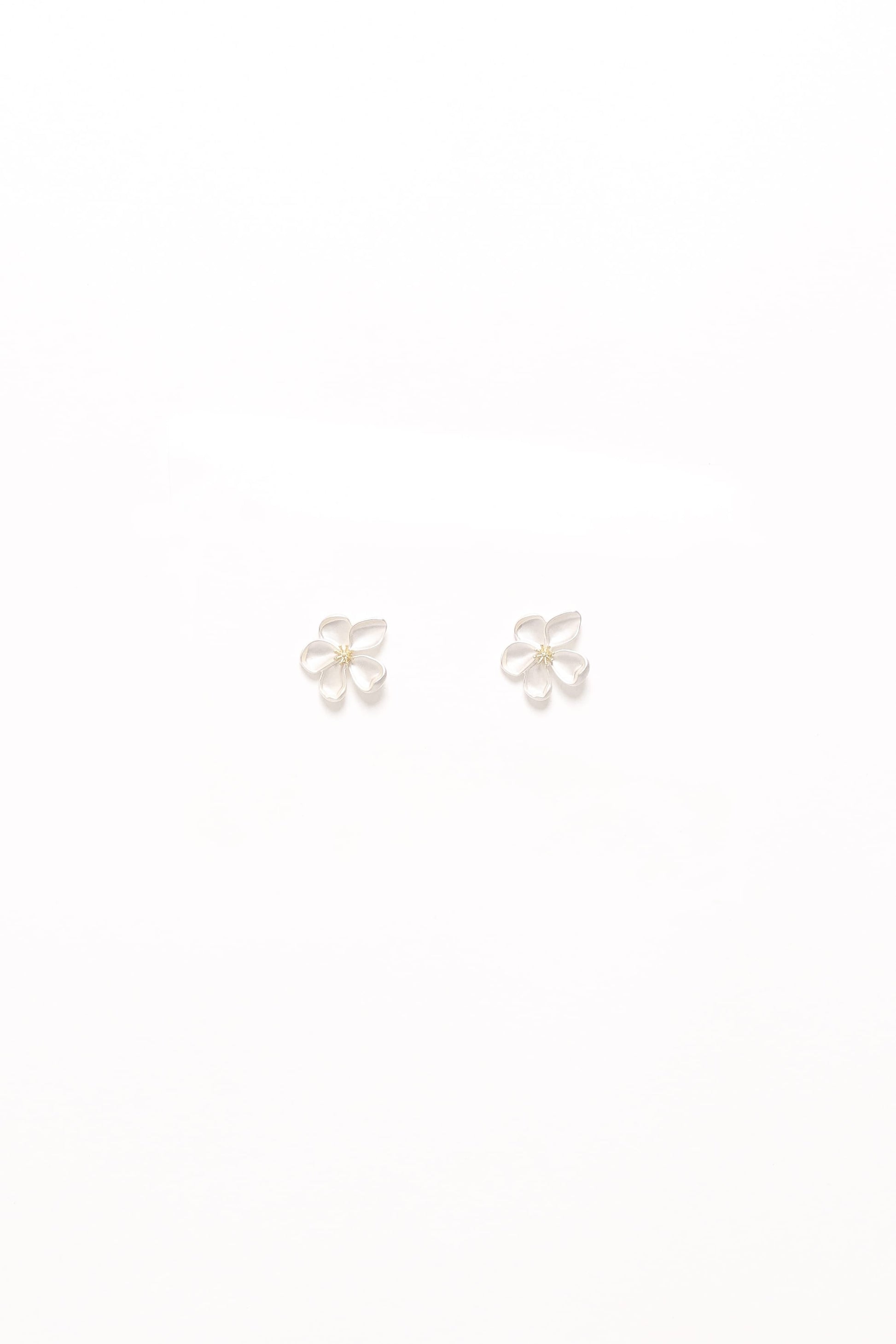 Gisella Flower Earrings - White