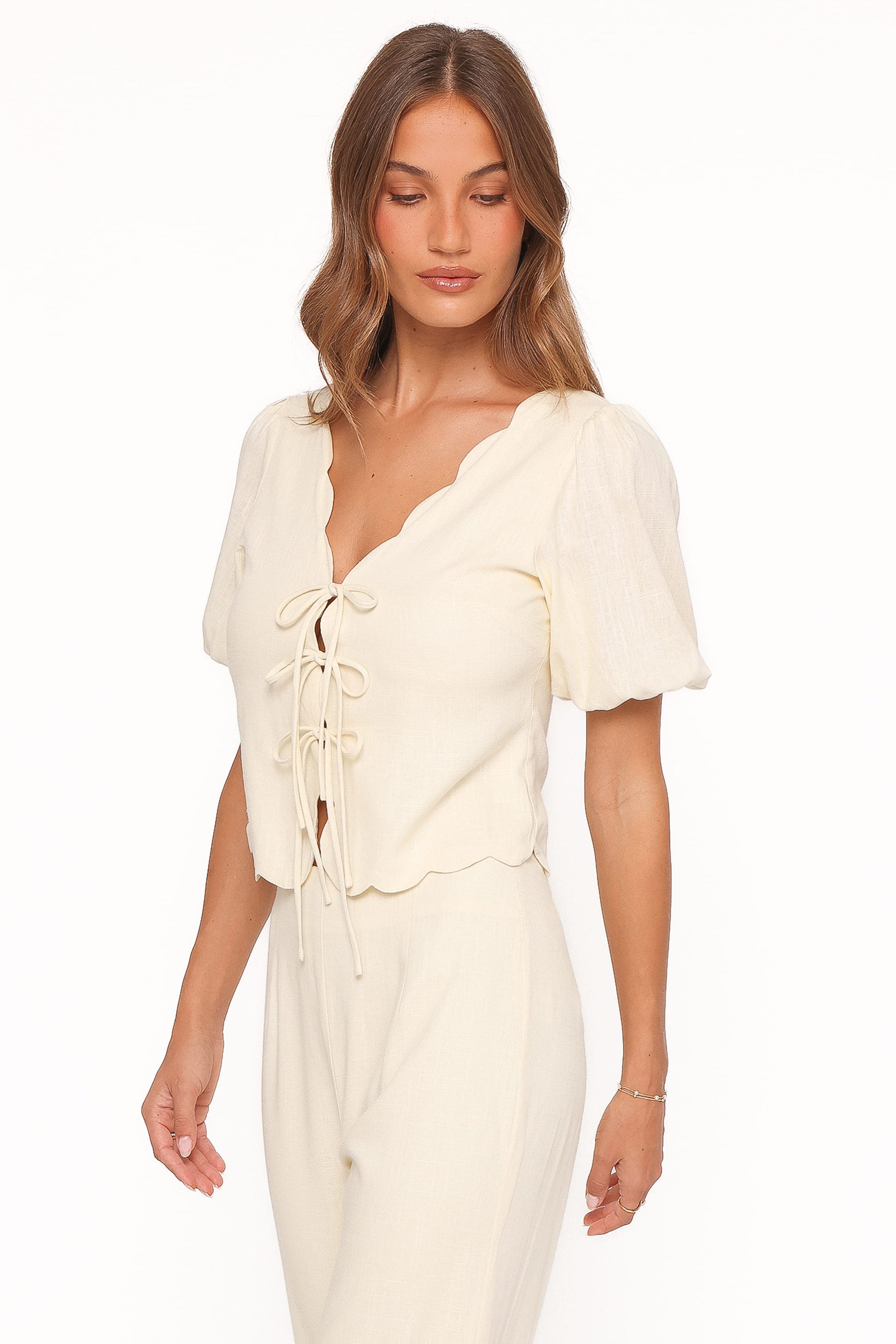 Jensen Scallop Hem Top - Butter Yellow